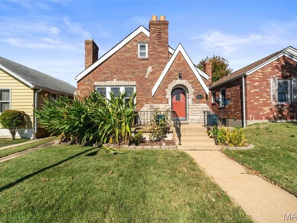 6013 Marquette Avenue , St Louis, MO 63139