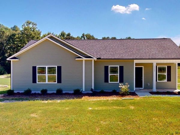 1353 Pinkney Road NW, Pikeville, NC 27863