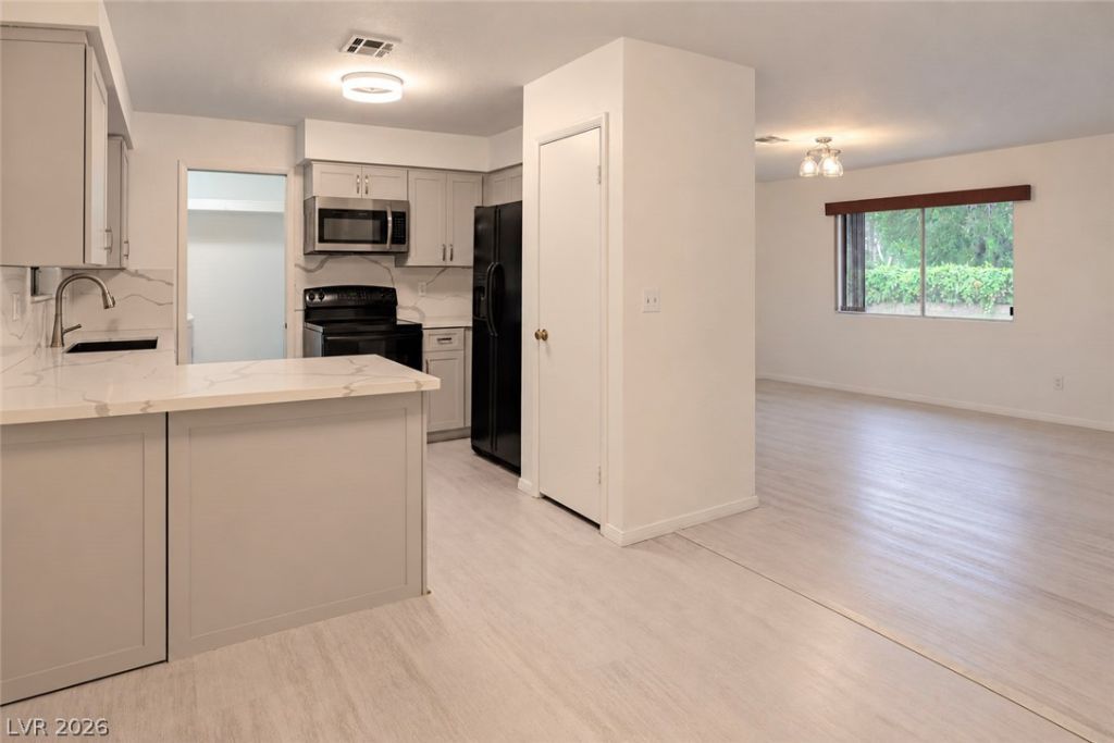 2040 Liston Avenue, Logandale, NV 89021 Main Photo