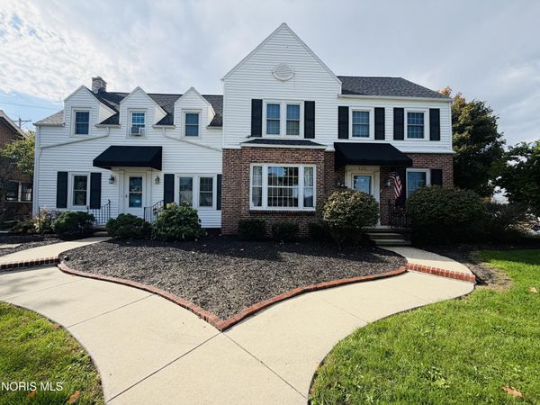 325 W 3rd Street , Defiance, OH 43512