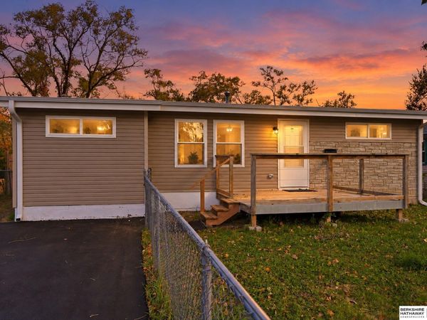 4440 Redick Avenue, Omaha, NE 68112