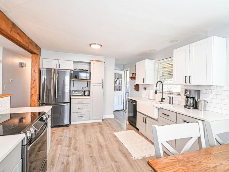 2082 Rollingridge Lane, Green Township, OH 45238 Photo 7