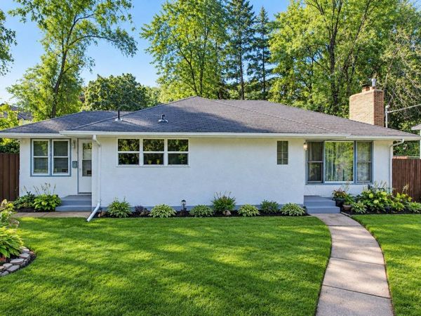 1476 Burns Avenue , Saint Paul, MN 55106