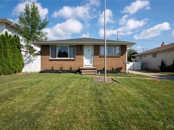 57 Dennis Lane , Buffalo, NY 14227