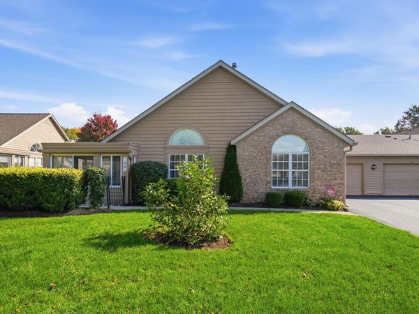 92 Abbeycross Lane , Westerville, OH 43082