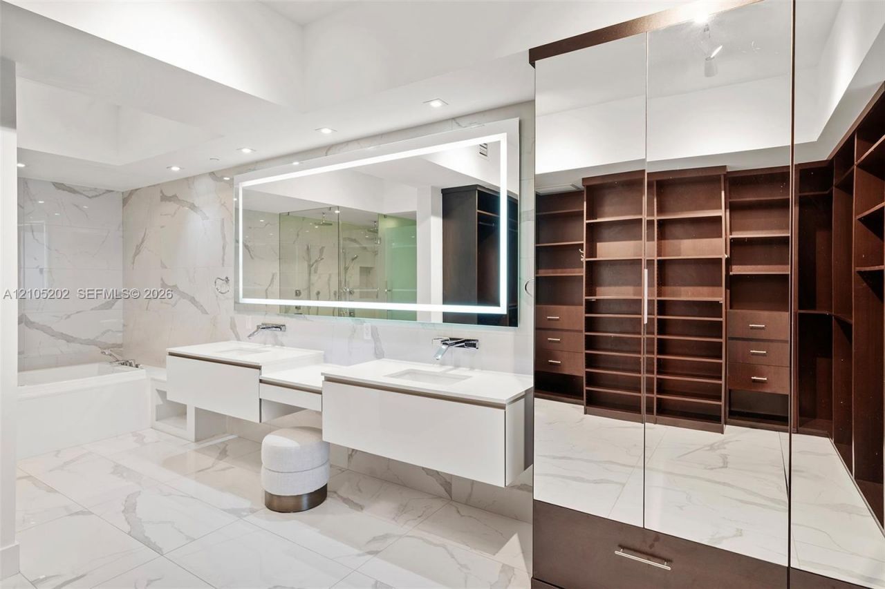 5000 Island Estates Dr , Unit 1106, Aventura, FL 33160 Photo