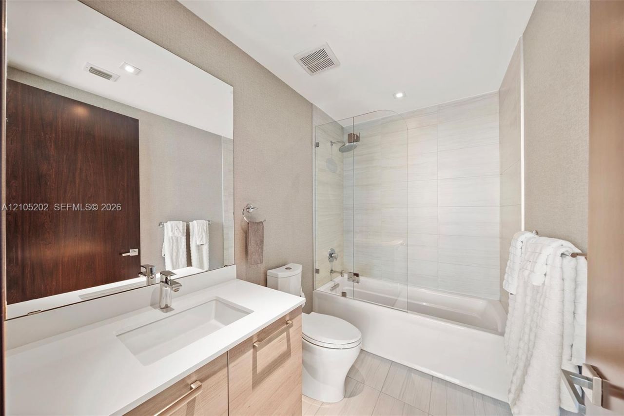 5000 Island Estates Dr , Unit 1106, Aventura, FL 33160 Photo