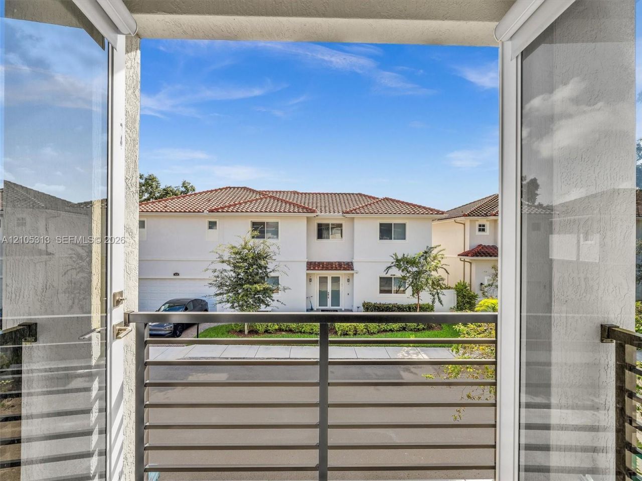 3539 Forest View Cir , Dania Beach, FL 33312 Photo