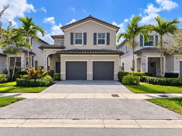 1402 SE 26th Ter , Homestead, FL 33035