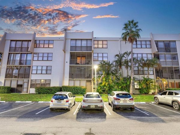 20401 NE 30th Ave , Unit 106-8, Aventura, FL 33180