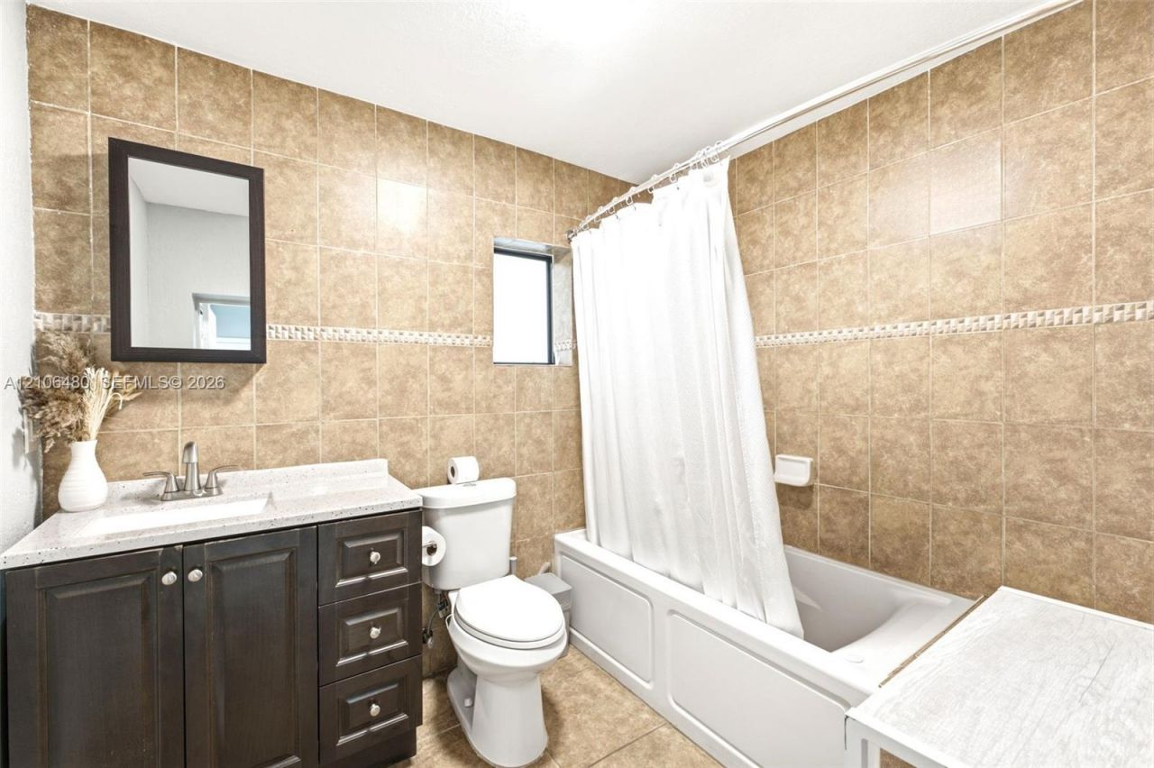 3134 Carter St , Unit 2, Miami, FL 33133 Photo