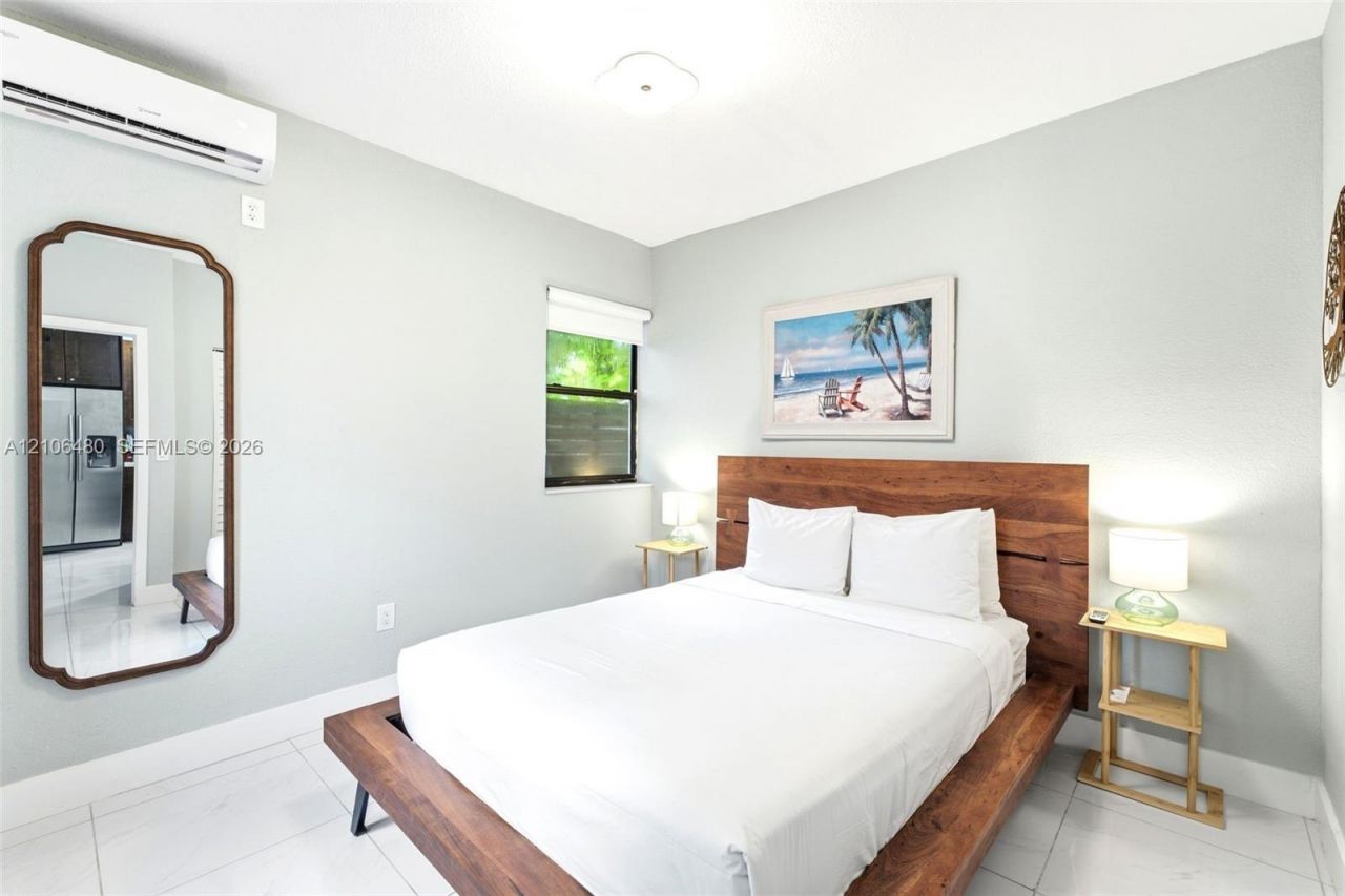 3134 Carter St , Unit 2, Miami, FL 33133 Photo