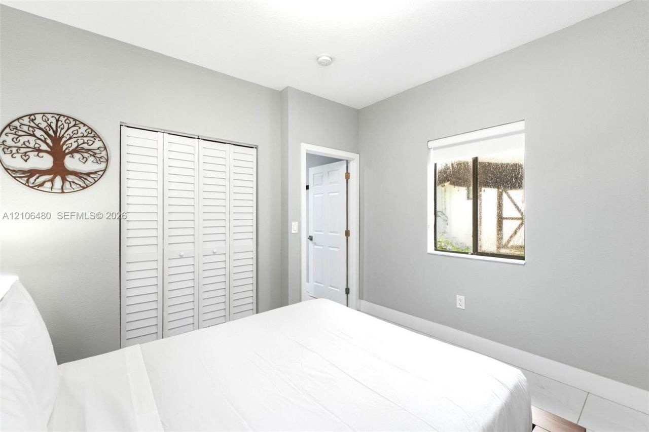 3134 Carter St , Unit 2, Miami, FL 33133 Photo