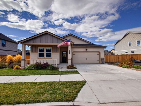 411 SE Stetson Court, Prineville, OR 97754