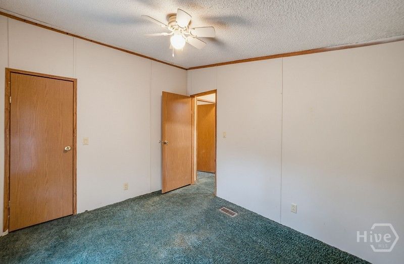 1388 Trask Parkway  Photo 16