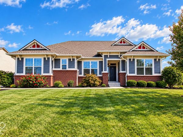 2475 Stonehaven Way, Avon, IN 46123