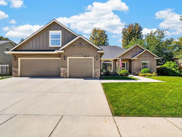 3917 N Bryce Canyon Pl., Meridian, ID 83646