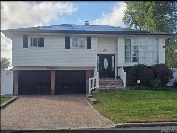 136 Front Avenue , Brentwood, NY 11717