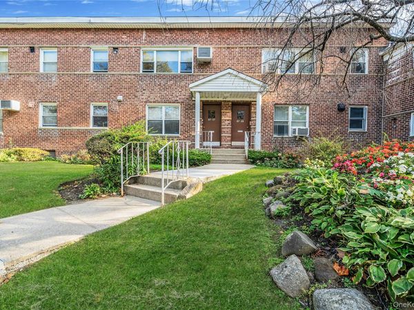 87-27 Marengo Street , Unit 2C, Holliswood, NY 11423