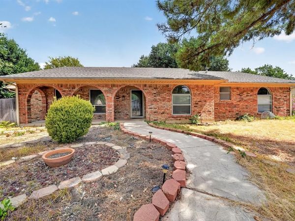 2320 Georgetown Drive, Denton, TX 76201