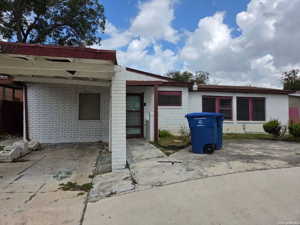 247 Marmok Ave, San Antonio, TX 78220