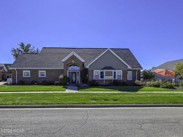 4215 Emma Parkway, Lima, OH 45806