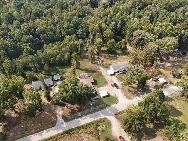 897 County Road 605 , Poplar Bluff, MO 63901