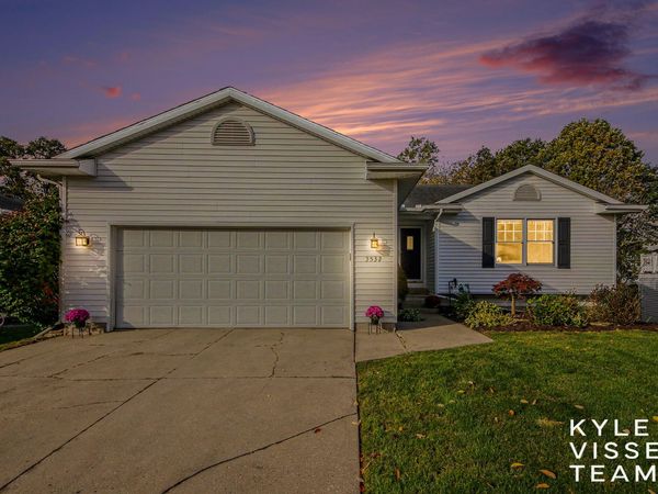 3532 Breezewood Drive SE, Kentwood, MI 49512