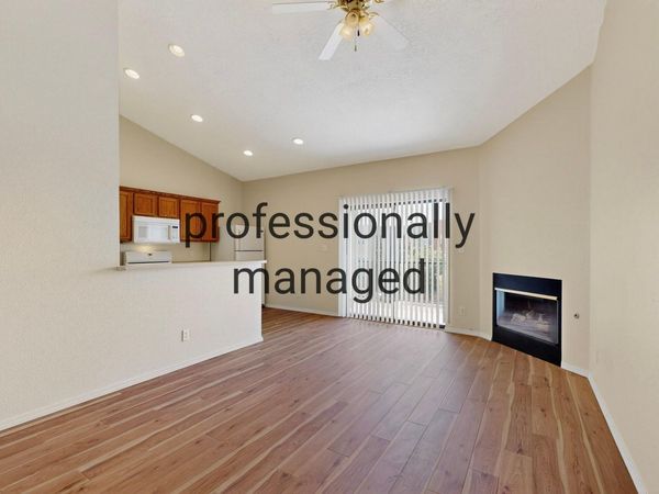 1121 MEADOWLARK Way SE, Unit C, Rio Rancho, NM 87124