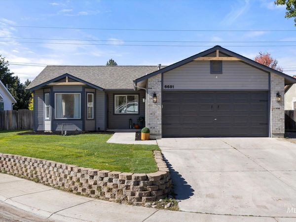 6681 N Amesbury Way, Boise, ID 83714