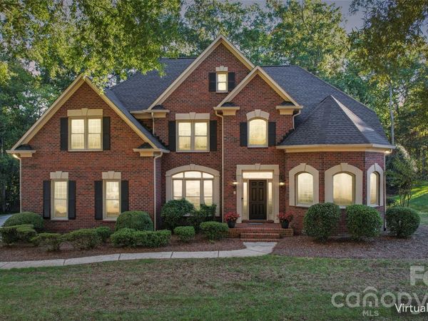 832 Kings Crossing Drive, Concord, NC 28027