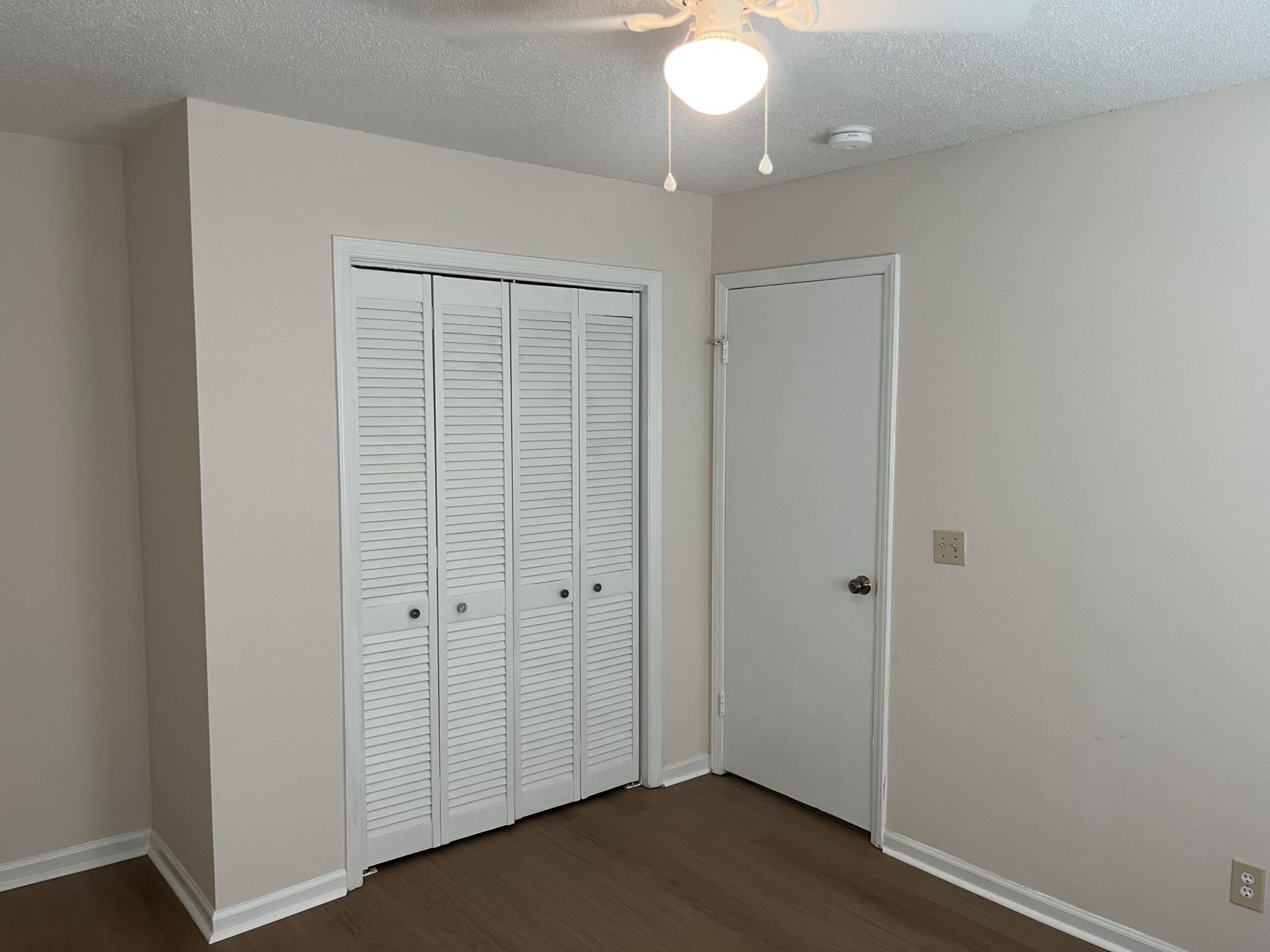 25 N Basilica Avenue Photo 15