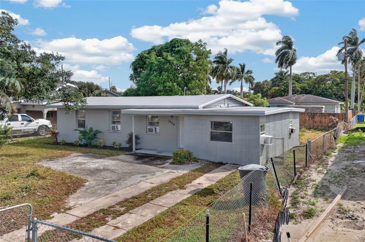 1629 Pawnee Street, Fort Myers, FL 33916 Photo