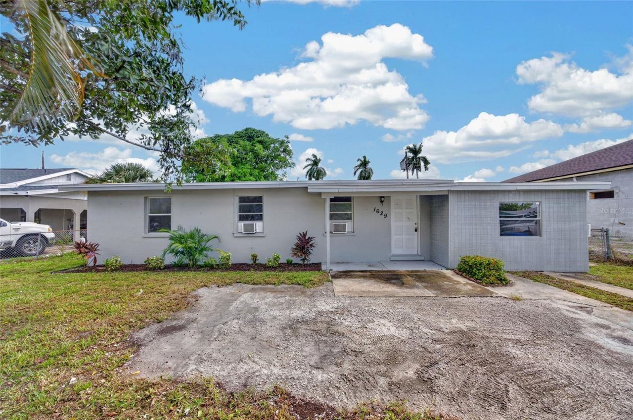 1629 Pawnee Street, Fort Myers, FL 33916 Photo