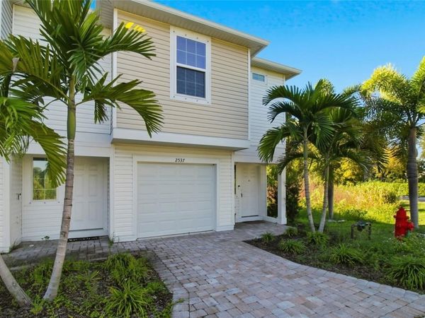2537 6TH AVENUE E, Unit E, BRADENTON, FL 34208