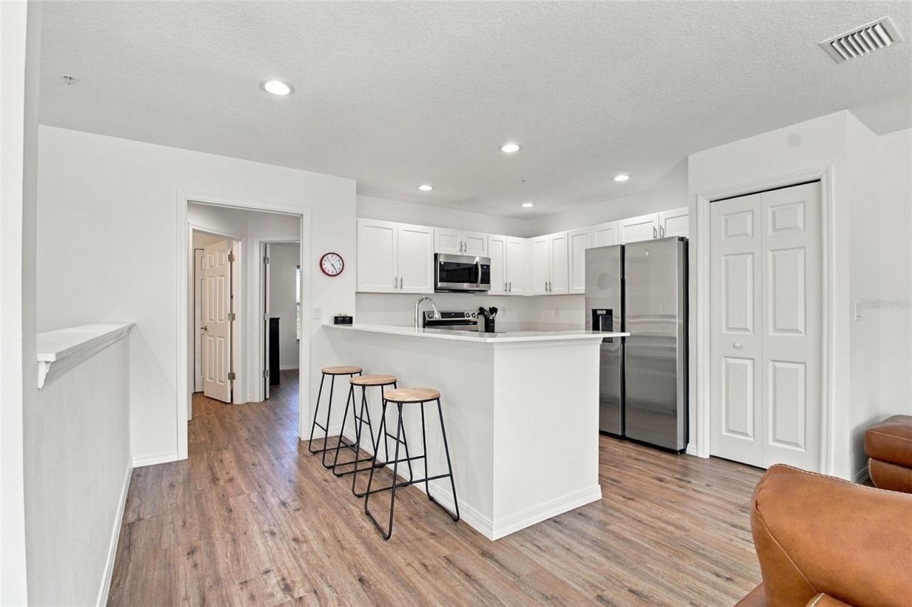 2537 6th Avenue Drive E, Bradenton, FL 34208 Photo