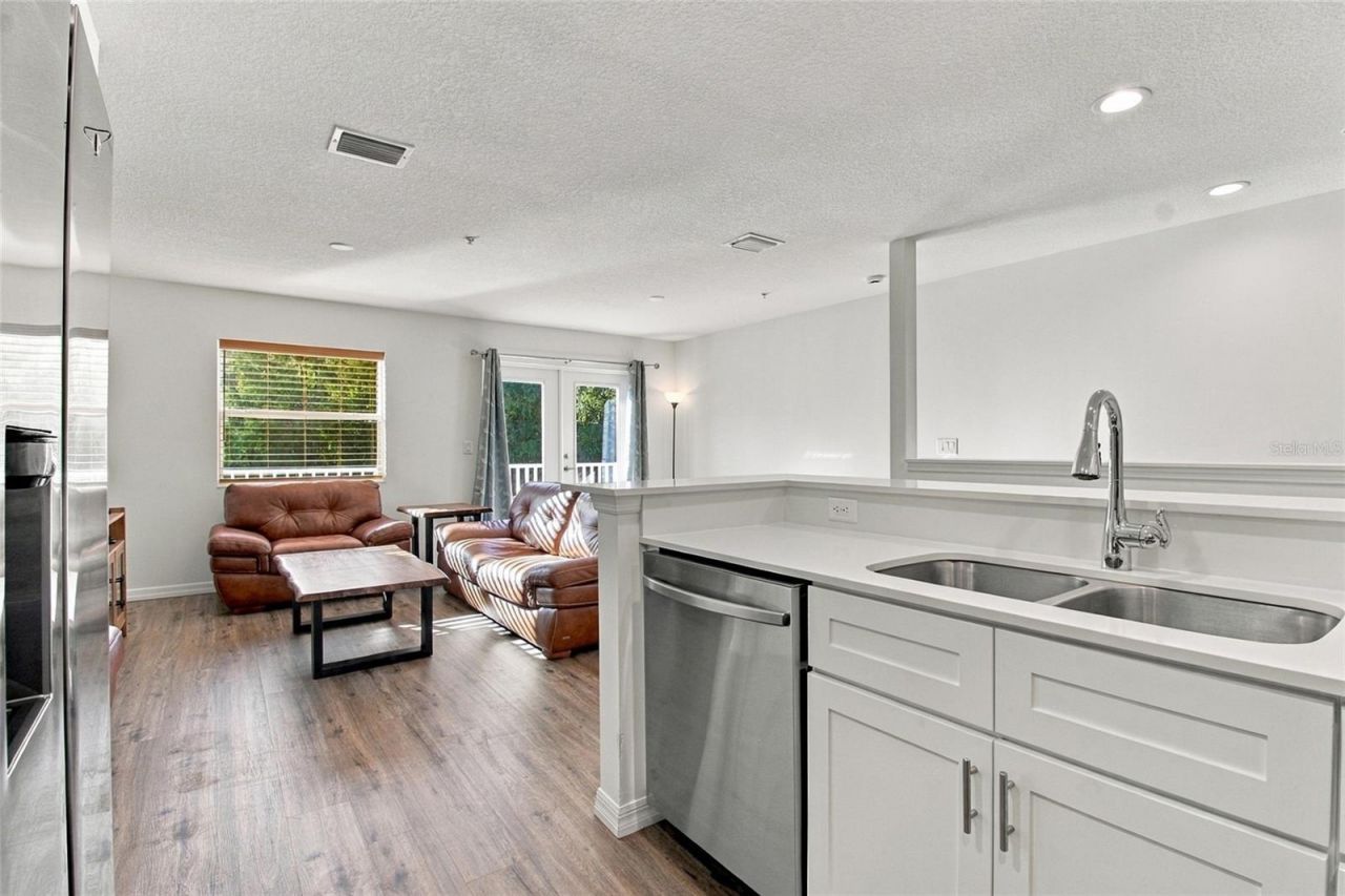 2537 6th Avenue Drive E, Bradenton, FL 34208 Photo