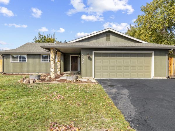 5402 Knightwood Drive, Klamath Falls, OR 97603