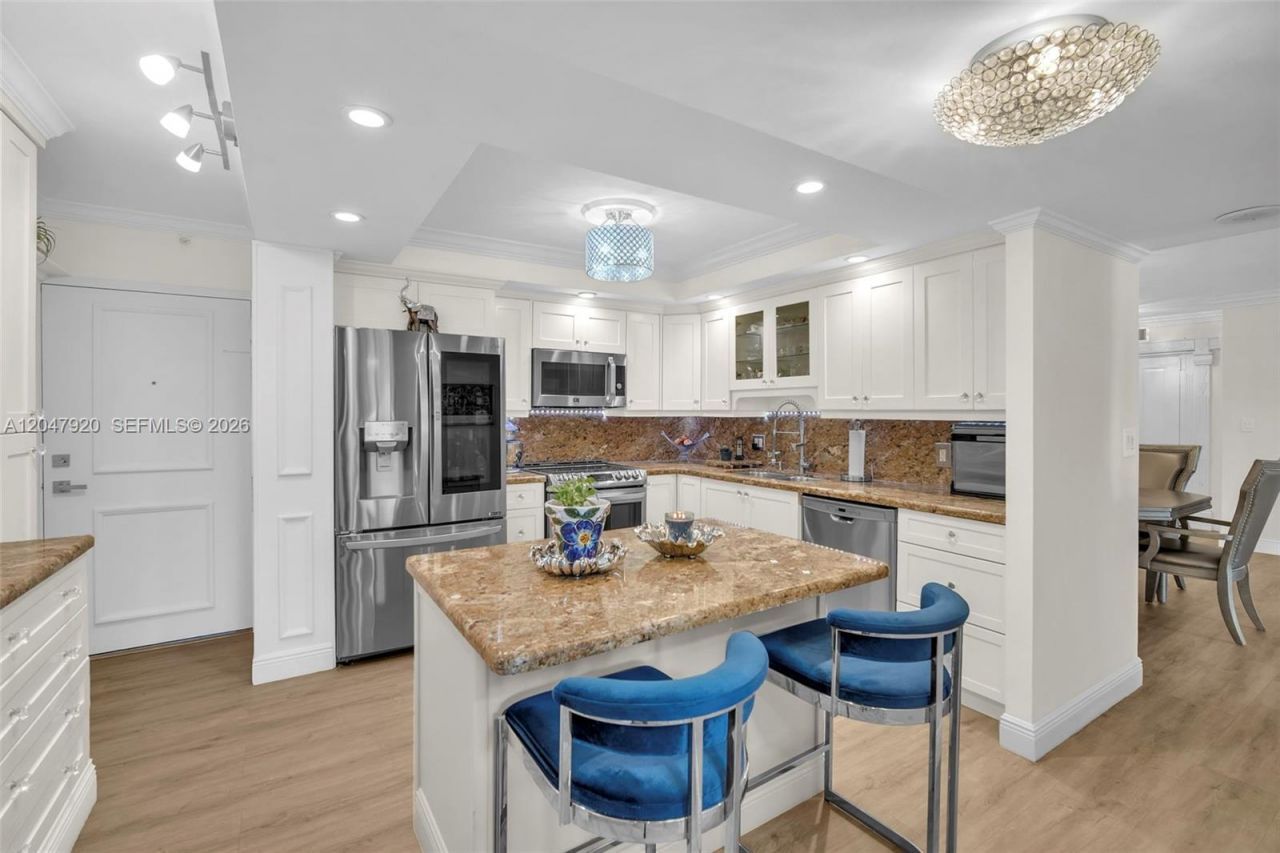 2851 NE 183rd St, Unit 1811-15 E, Aventura, FL 33160 Photo