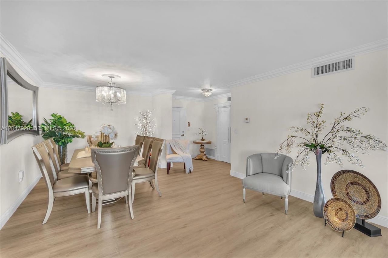 2851 NE 183rd St, Unit 1811-15 E, Aventura, FL 33160 Photo