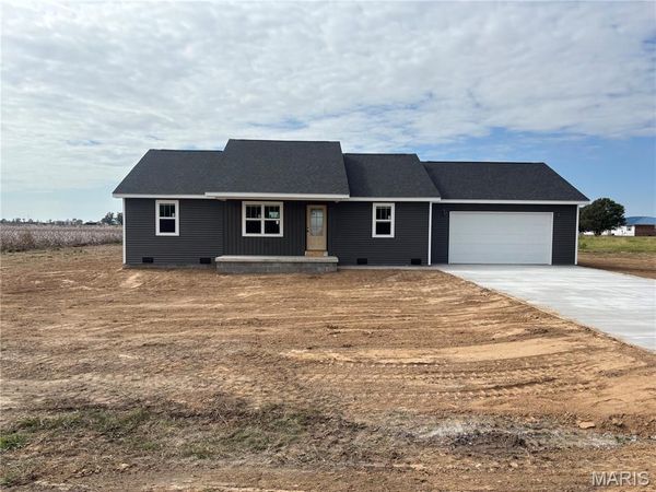 29 Byrd Drive , Sikeston, MO 63801
