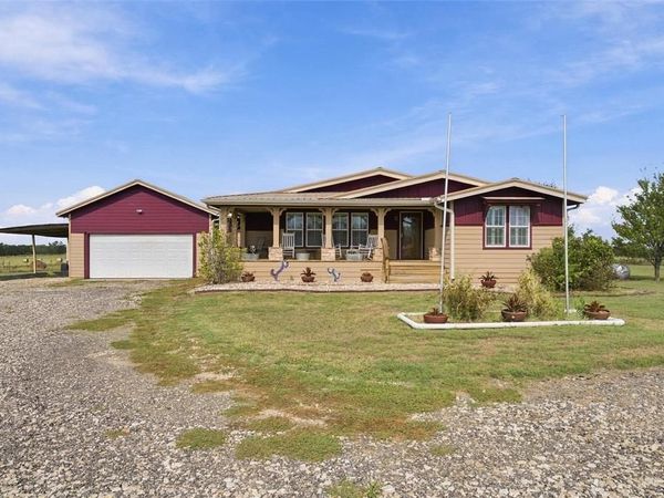3200 NW 4th , Hubbard, TX 76648