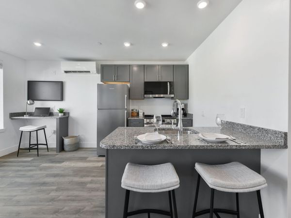 585 Essex St, Unit 401, Lynn, MA 01901