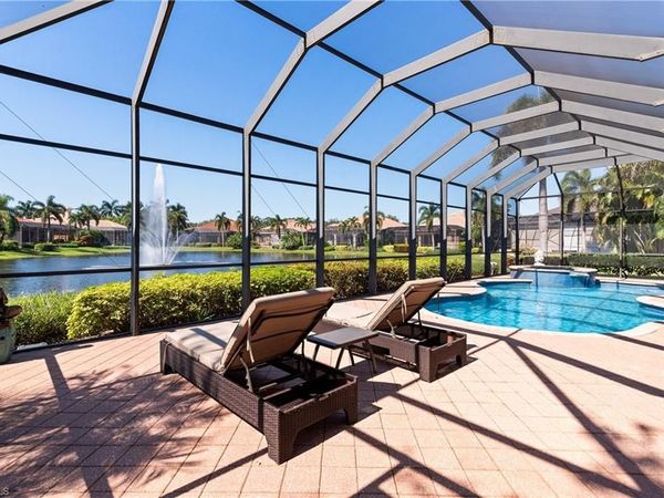 5758 Hammock Isles DR, NAPLES, FL 34119