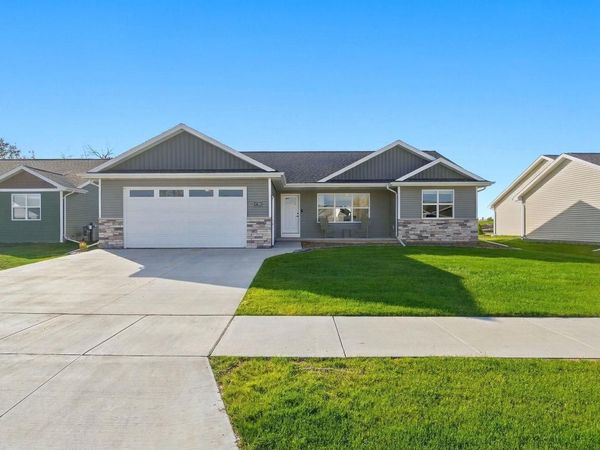1729 FREEMAN DRIVE, Neenah, WI 54946