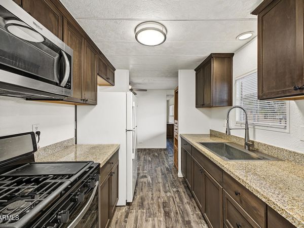 18018 N 2ND Place, Phoenix, AZ 85022