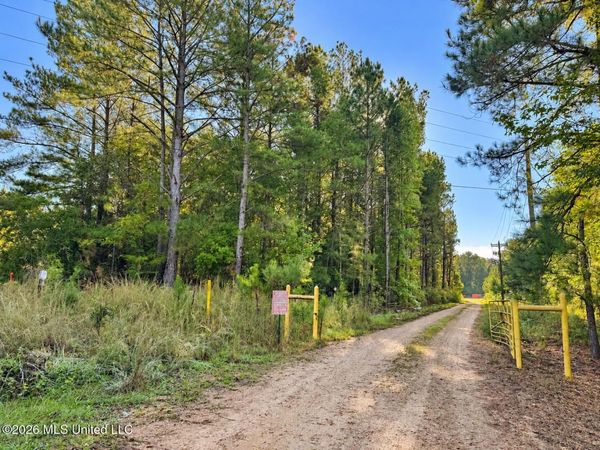1020 Robert Jones Road, Summit, MS 39666