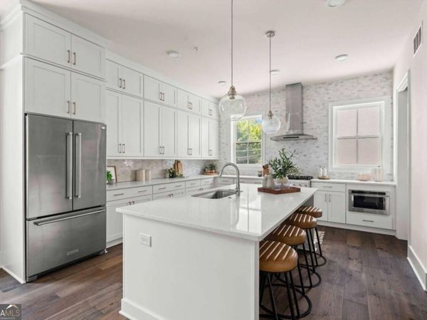 574 Boulevard Pl, Atlanta, GA 30308