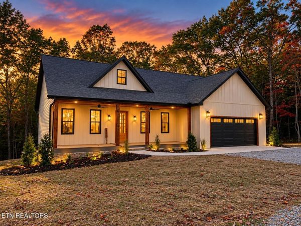 853 Steeplechase Drive , Jamestown, TN 38556