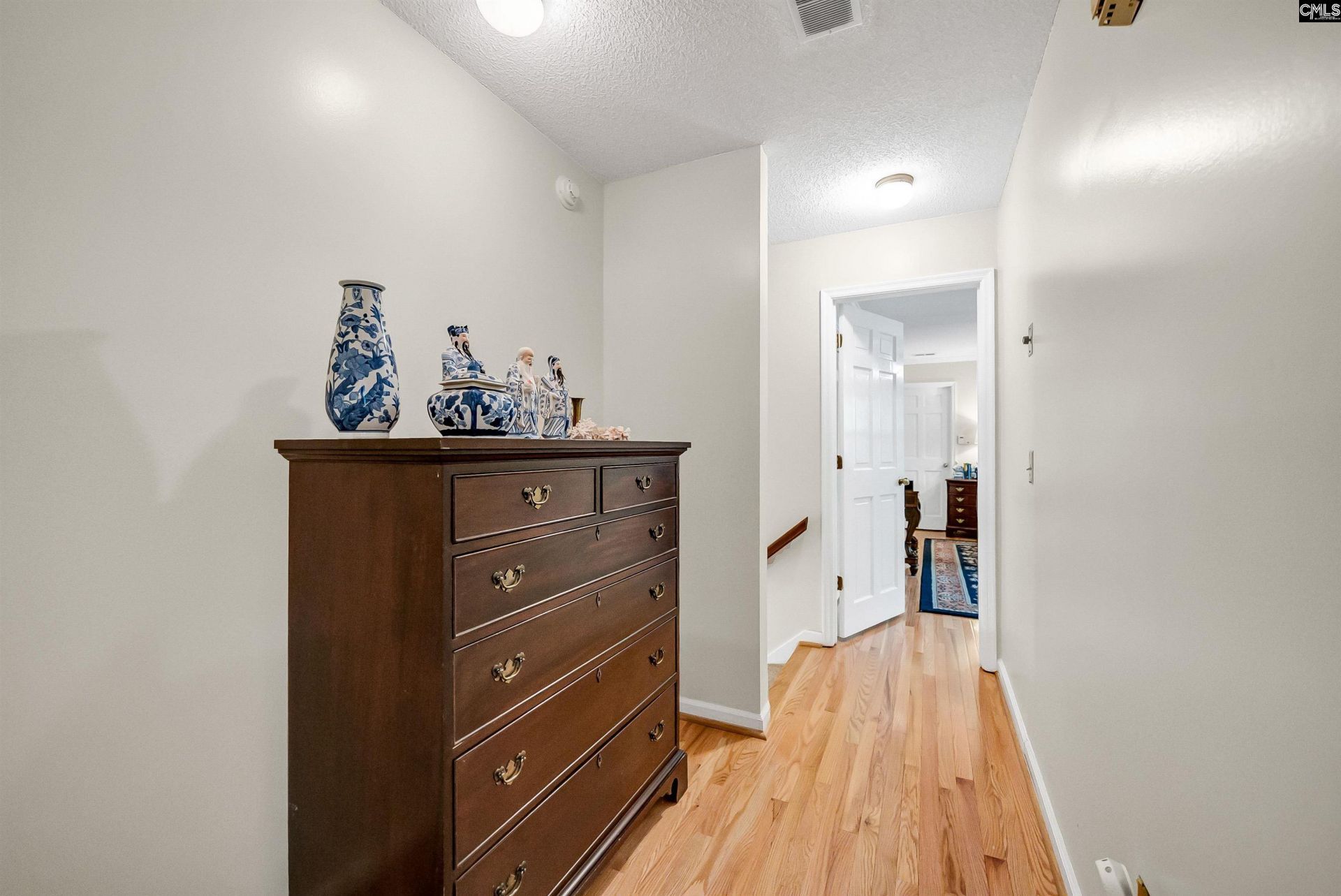9 Eastbourne Court  Photo 36